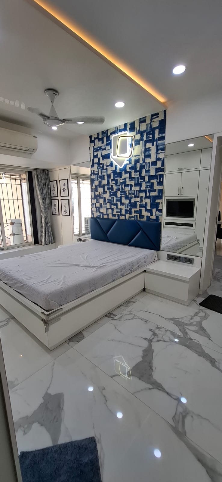 🏡 OUTRIGHT SALE | PREMIUM 3 BHK RESIDENCE – ANDHERI EAST, MUMBAI 🏡 📍 Prime Residential Address | Well-Connected Location Step into a spacious, well-planned 3 BHK apartment located in one of Andheri East’s most desirable residential pockets. Designed for comfortable family living and long-term value appreciation, this home offers excellent layout, ventilation, and privacy. ✨ Property Details & Highlights: ✔️ Configuration: 3 BHK Premium Apartment ✔️ Carpet Area: 1150 sq.ft. – Spacious & efficiently planned ✔️ East–West Entry: Abundant natural light and excellent cross ventilation throughout the day ✔️ Higher Floor: Peaceful environment with open views ✔️ Car Parking: 1 dedicated reserved parking ✔️ Residential Building: Ideal for families and end-users 💰 Expected Price: ₹ 4.75 Crore 🔑 Why This Property? • Premium locality with strong appreciation potential • Ideal for end-use or long-term investment • Excellent connectivity to business hubs, airport, metro & highways • Surrounded by reputed schools, hospitals, shopping & daily conveniences 📞 For Price Negotiation, Floor Plan & Site Visit: Mukesh Estate Agency 📲 99204 66897 | 98707 47174 📌 Serious buyers only. Limited premium inventory available. #3BHKForSale #AndheriEast #MumbaiRealEstate #PremiumHomes #LuxuryLiving #HigherFloor #SmartInvestment #MukeshEstateAgency